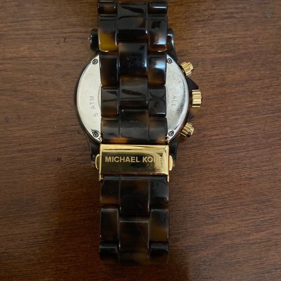 Tortoise shell Michael Kors watch - Picture 2 of 2